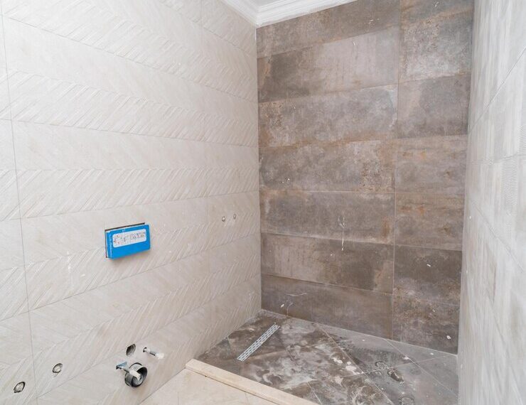 تكسير وترميم الحمامات